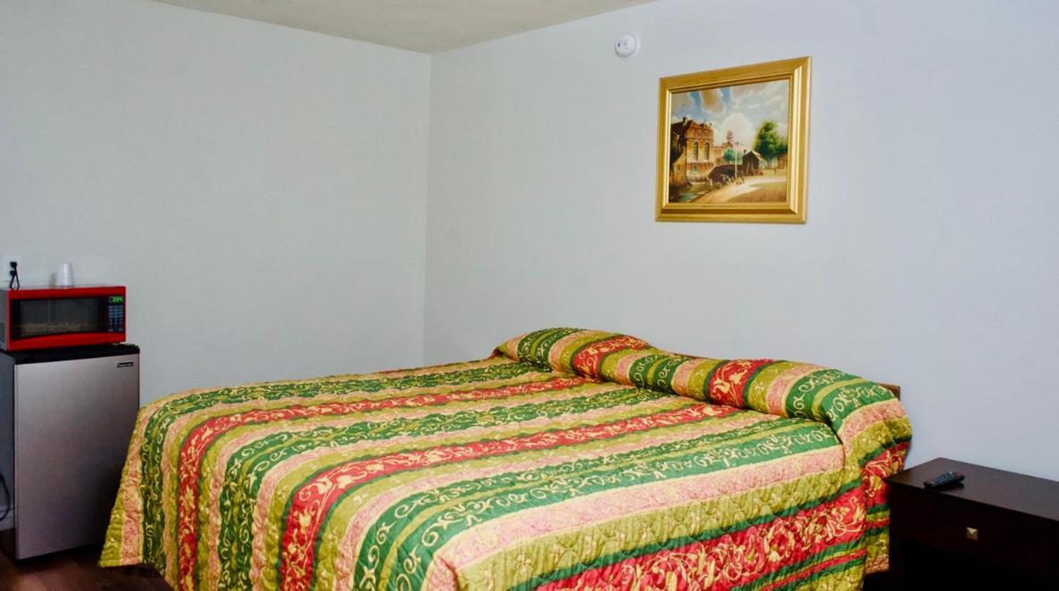 Red Carpet Motel By Ontario Extérieur photo